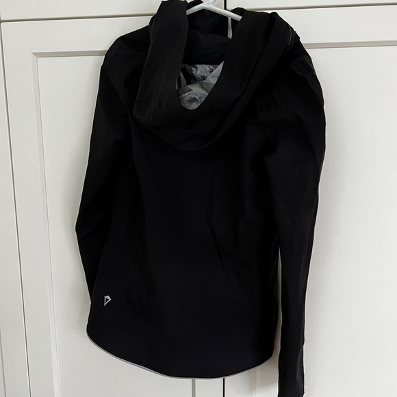 Ivivva by Lululemon running waterproof jacket - Picture 4 of 5